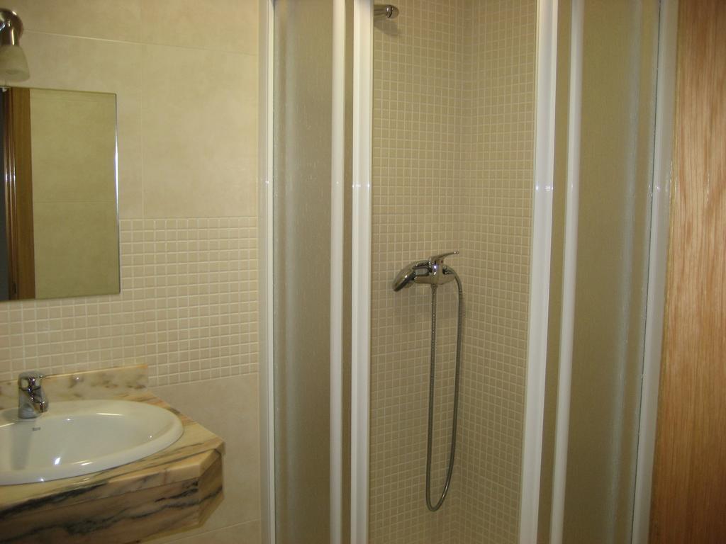 Pension Residencia Caola Arteixo Chambre photo